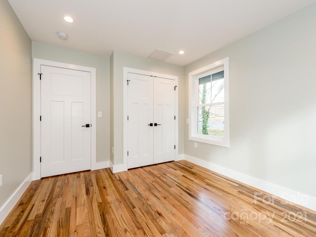 48 Clinton Avenue Asheville NC 28806