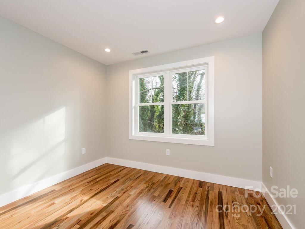 48 Clinton Avenue Asheville NC 28806