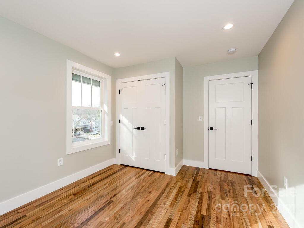 48 Clinton Avenue Asheville NC 28806