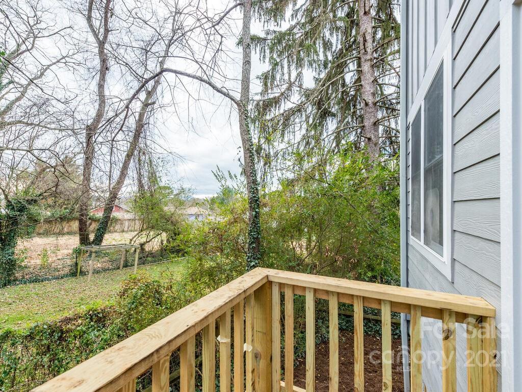 48 Clinton Avenue Asheville NC 28806