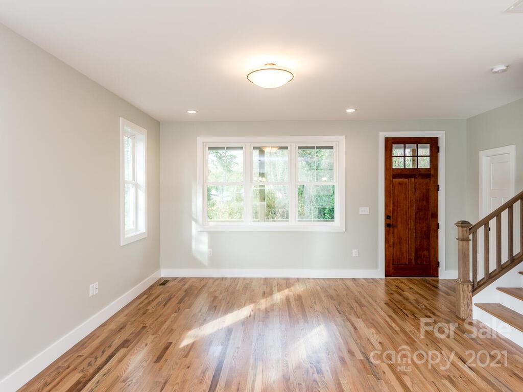 48 Clinton Avenue Asheville NC 28806