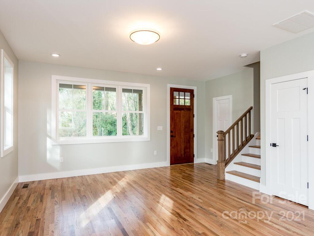 48 Clinton Avenue Asheville NC 28806