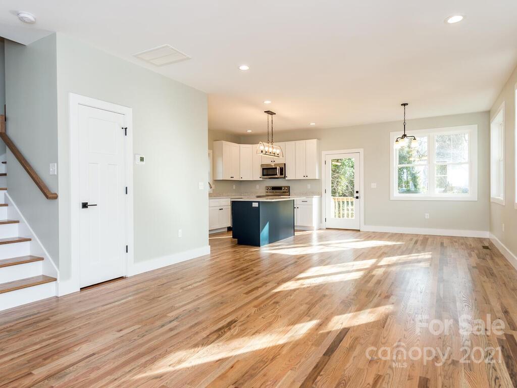 48 Clinton Avenue Asheville NC 28806