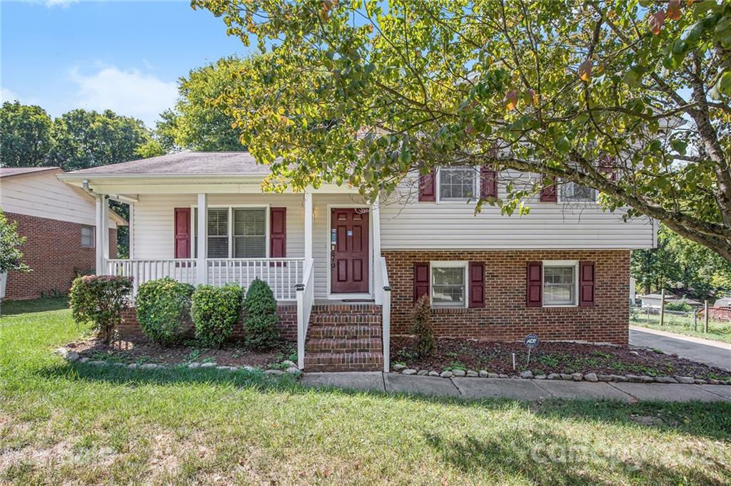 5625 Beaconsfield Road Charlotte NC 28214