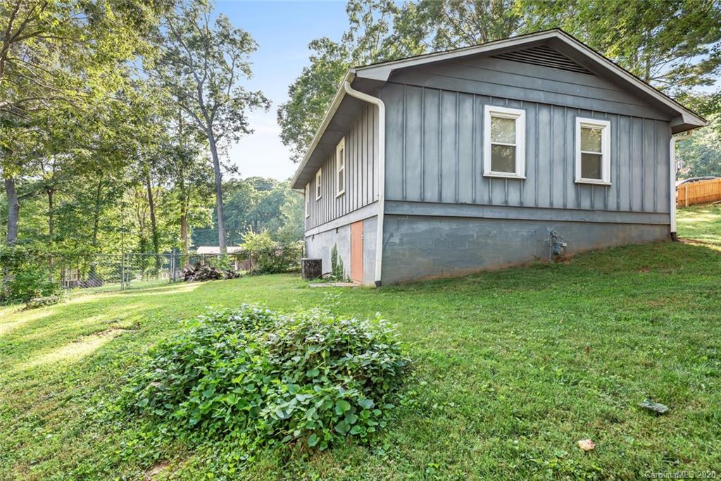 7 Clement Place Asheville NC 28805