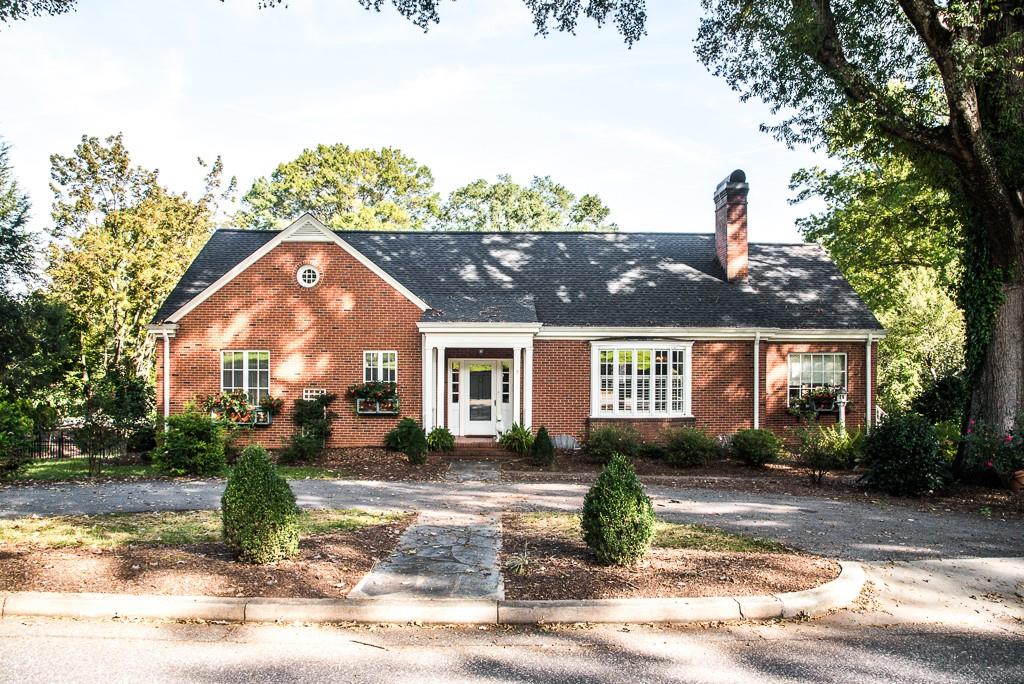 7 7th Avenue Ne Hickory NC 28601