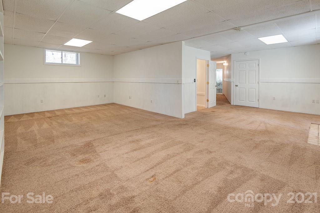 4 W Ridgeway Drive Weaverville NC 28787