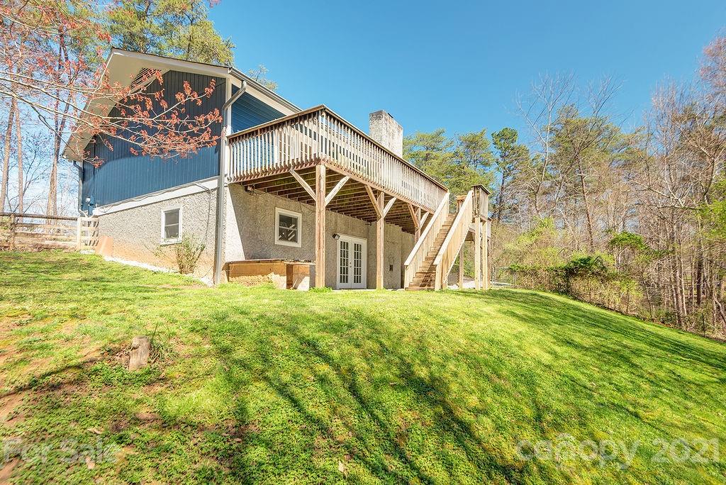 4 W Ridgeway Drive Weaverville NC 28787