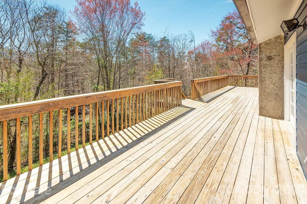 4 W Ridgeway Drive Weaverville NC 28787