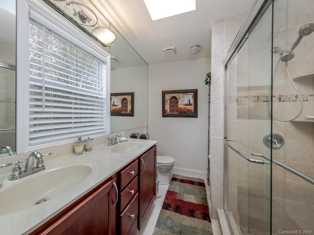 3 Wondu View Court Asheville NC 28806