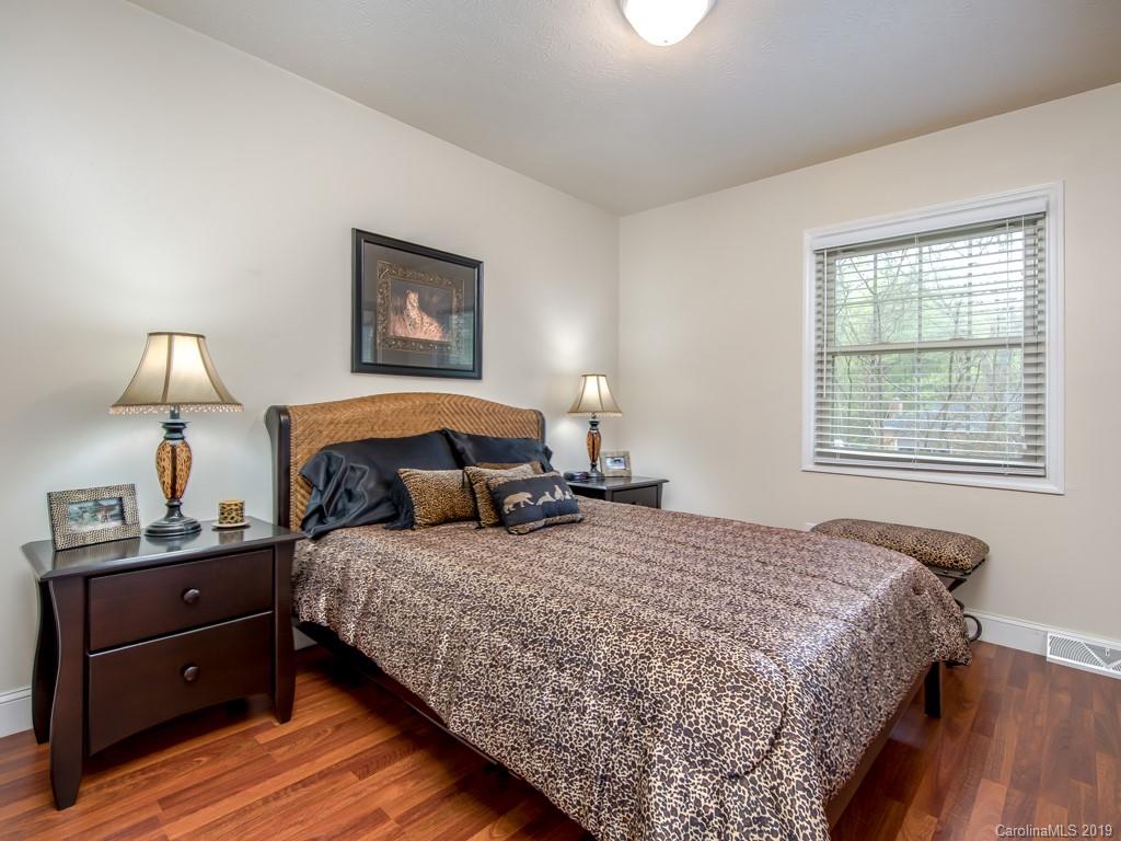 3 Wondu View Court Asheville NC 28806