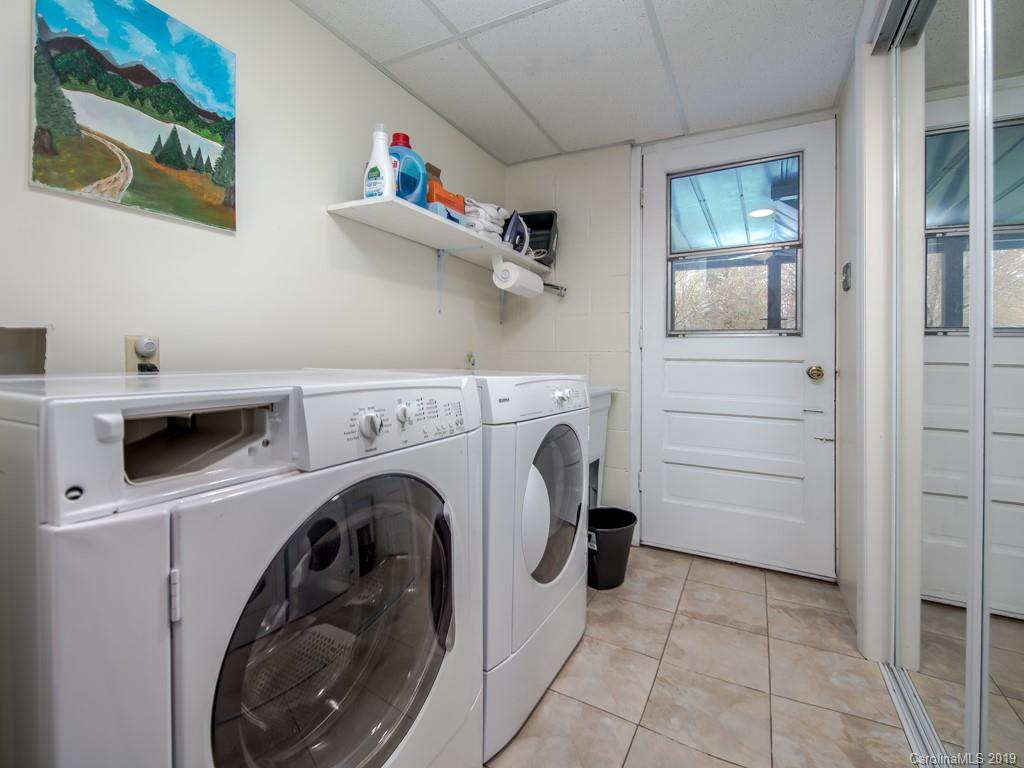 3 Wondu View Court Asheville NC 28806