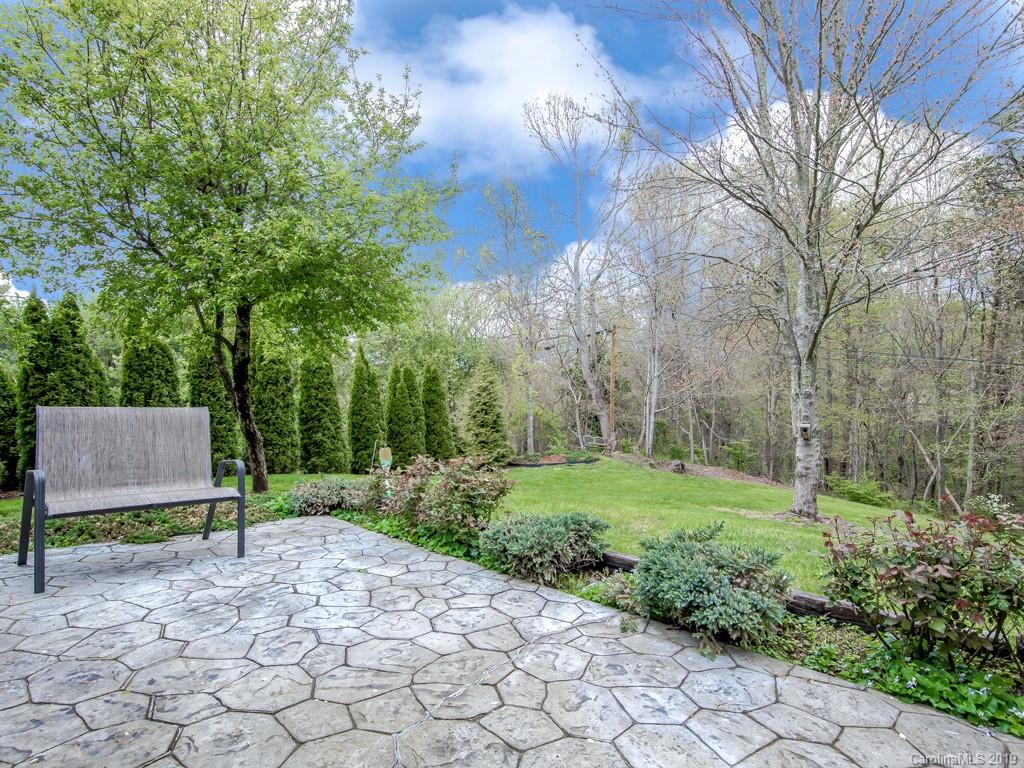 3 Wondu View Court Asheville NC 28806