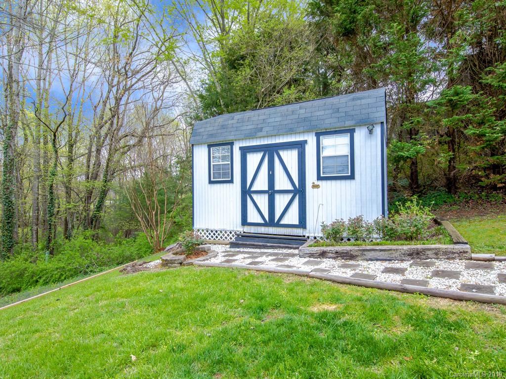 3 Wondu View Court Asheville NC 28806