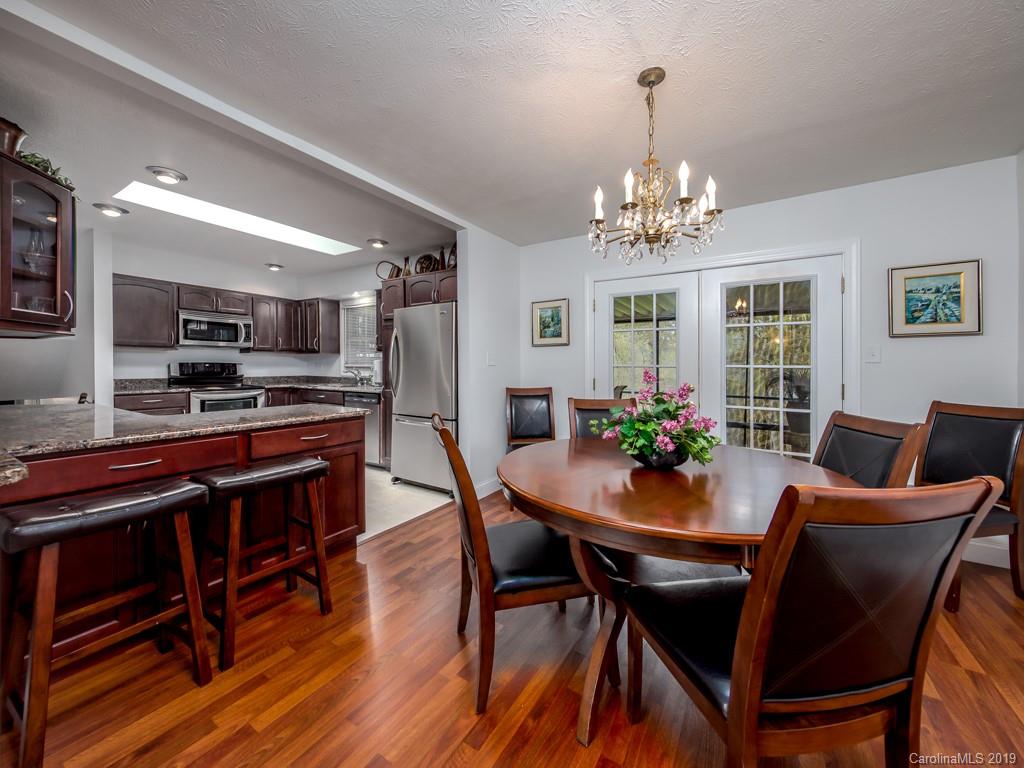 3 Wondu View Court Asheville NC 28806