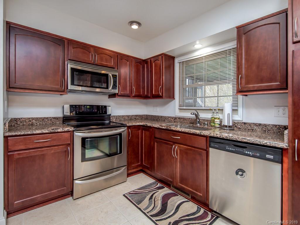 3 Wondu View Court Asheville NC 28806