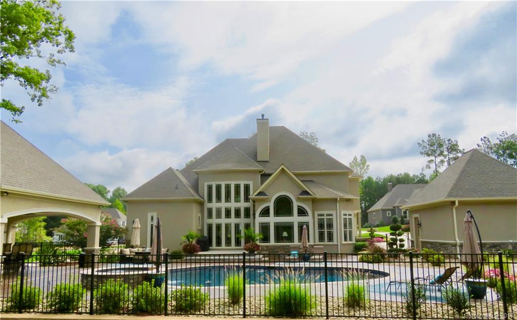 134 Castle Drive Mooresville NC 28117