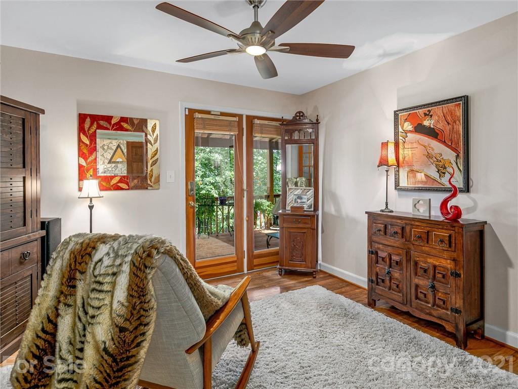 12 Von Ruck Court Asheville NC 28801