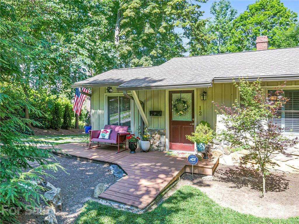 12 Von Ruck Court Asheville NC 28801