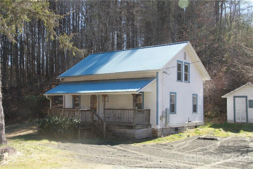 6919 Meadows Town Road Marshall NC 28753