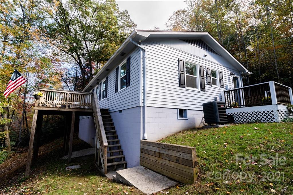 352 Bennett Road Candler NC 28715