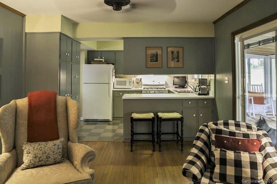 120 W Fox Chase Road Asheville NC 28804