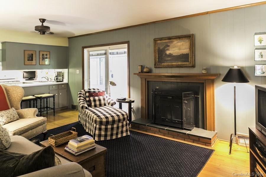 120 W Fox Chase Road Asheville NC 28804