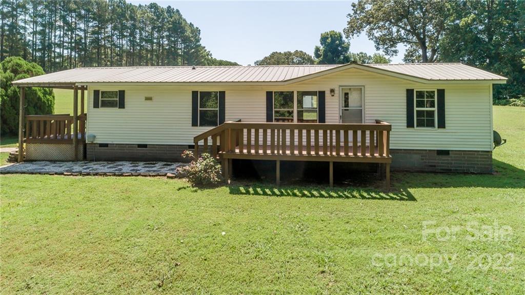 137 Beaverbrook Road Statesville NC 28677