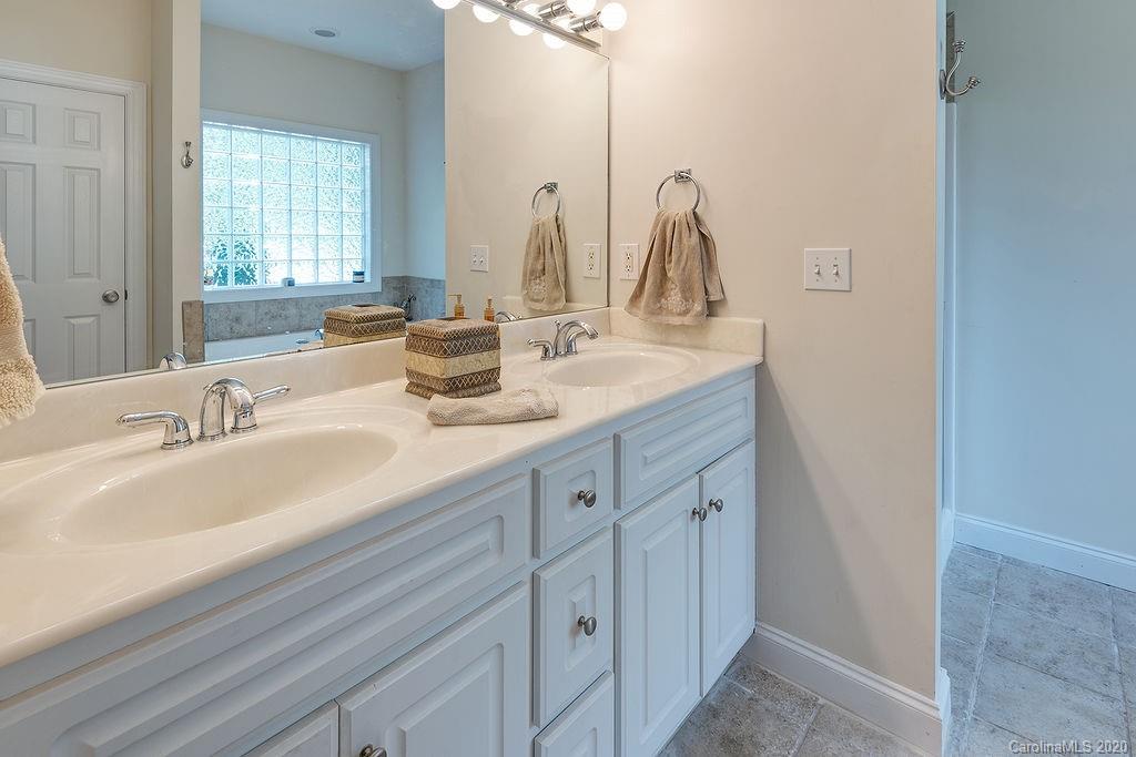 32 Lockes Lane Candler NC 28715