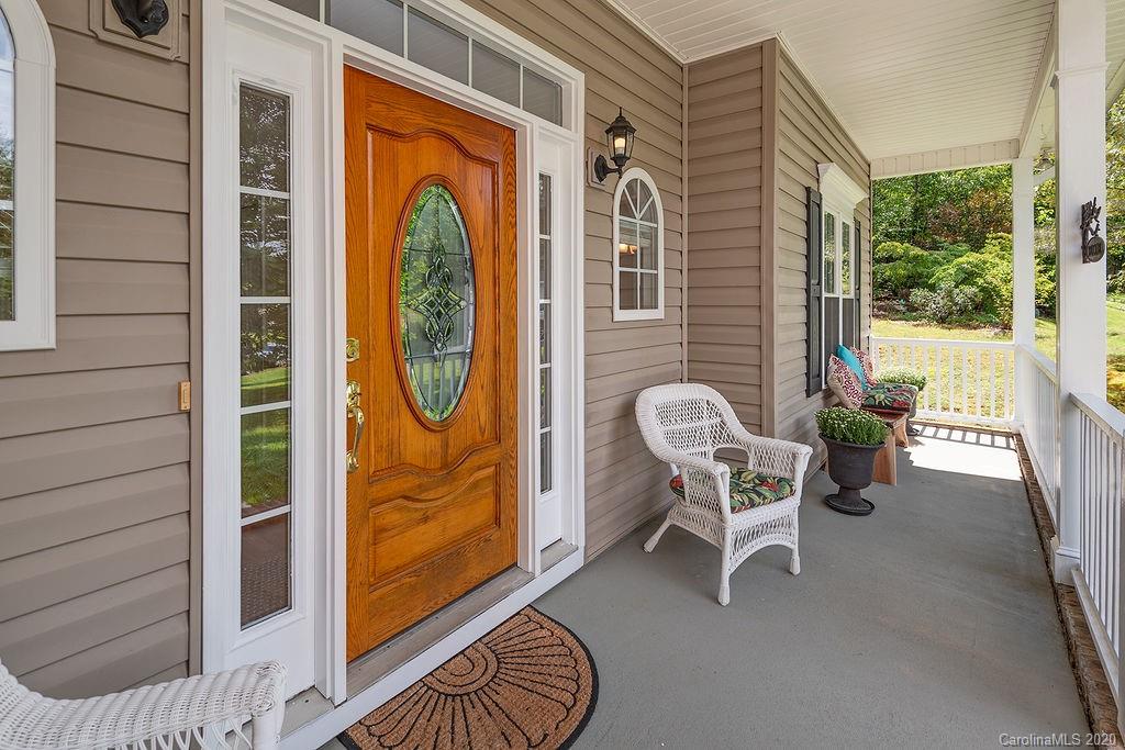 32 Lockes Lane Candler NC 28715