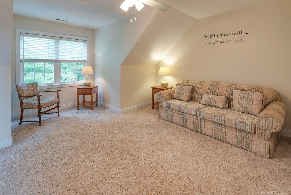 32 Lockes Lane Candler NC 28715
