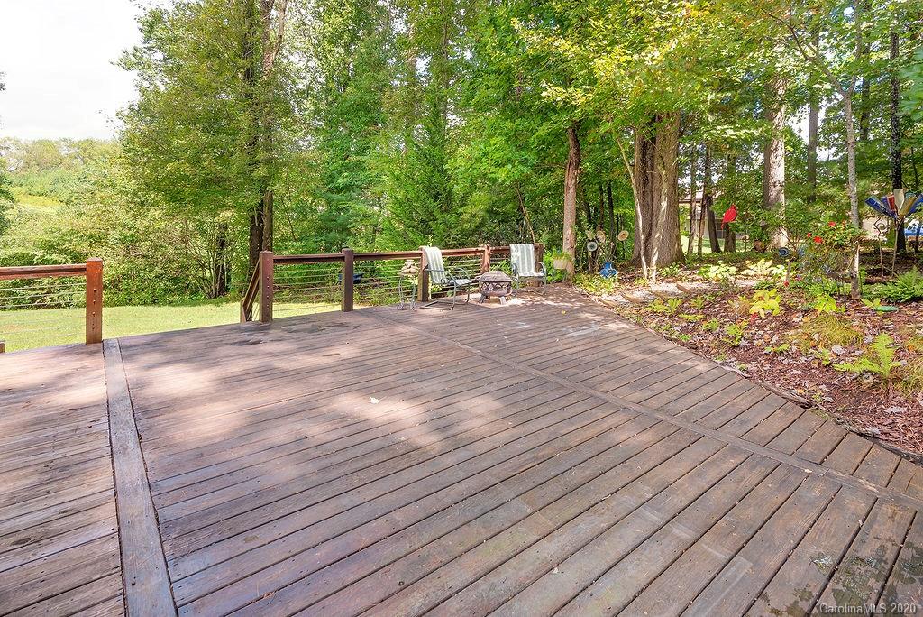 32 Lockes Lane Candler NC 28715