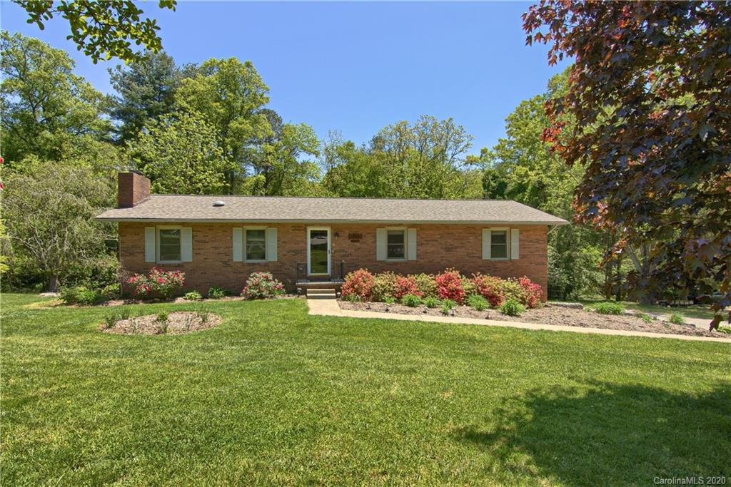 8 Moss Lane Arden NC 28704