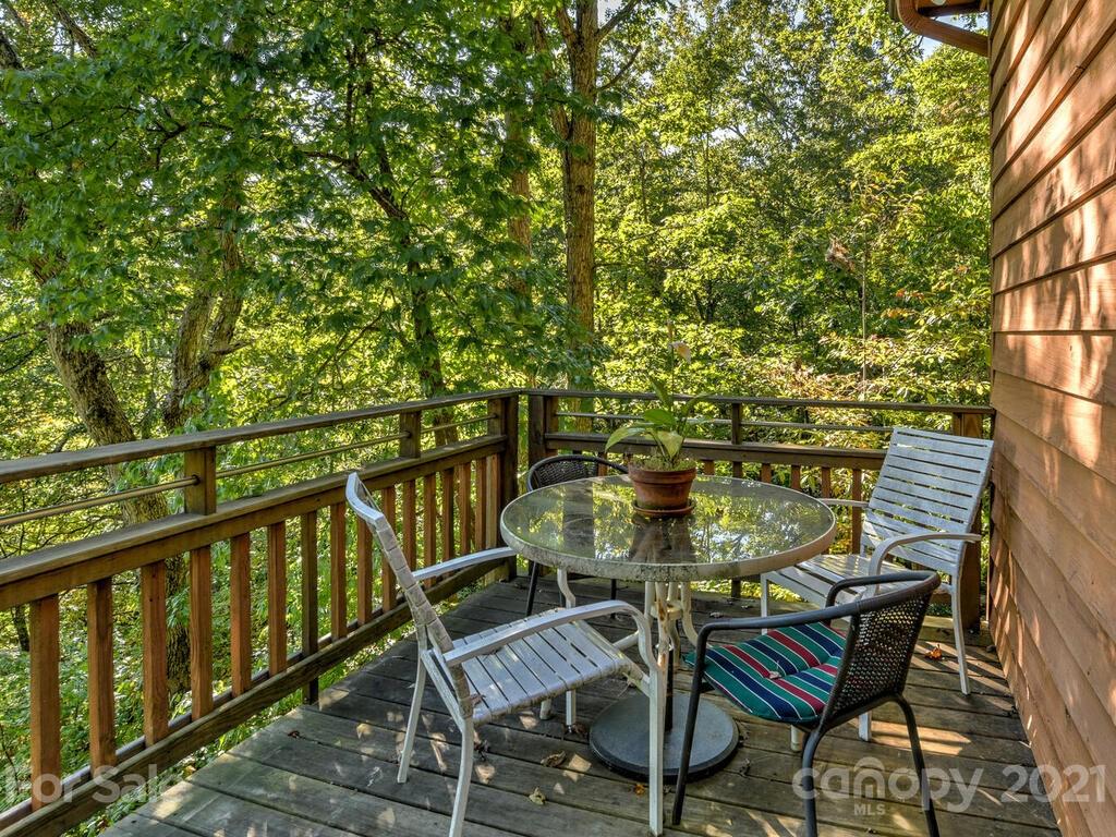 116 Hoot Owl Hollow Fairview NC 28730