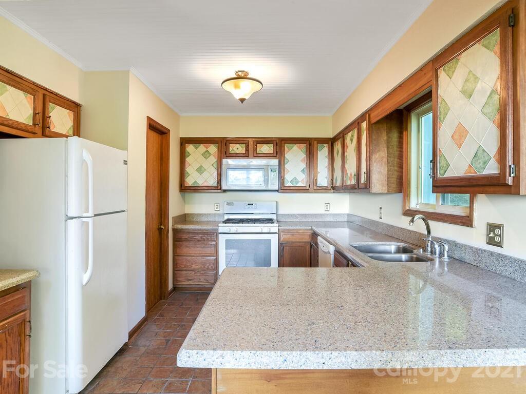 116 Hoot Owl Hollow Fairview NC 28730
