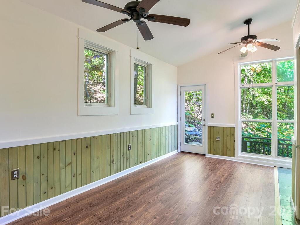 116 Hoot Owl Hollow Fairview NC 28730