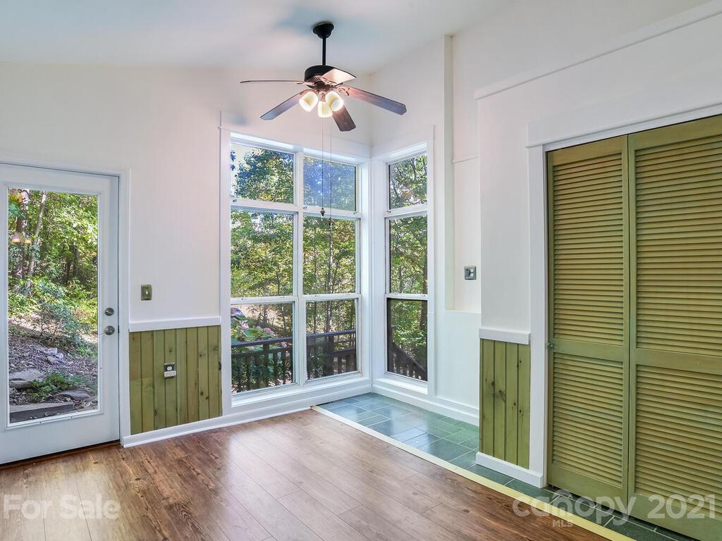 116 Hoot Owl Hollow Fairview NC 28730