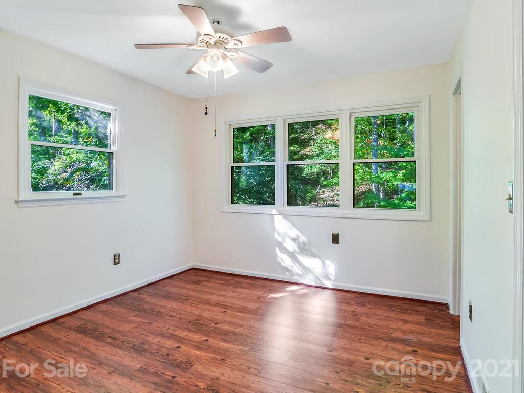 116 Hoot Owl Hollow Fairview NC 28730