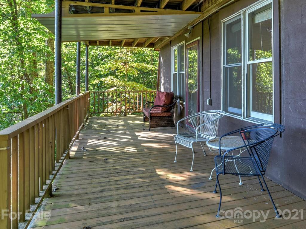 116 Hoot Owl Hollow Fairview NC 28730