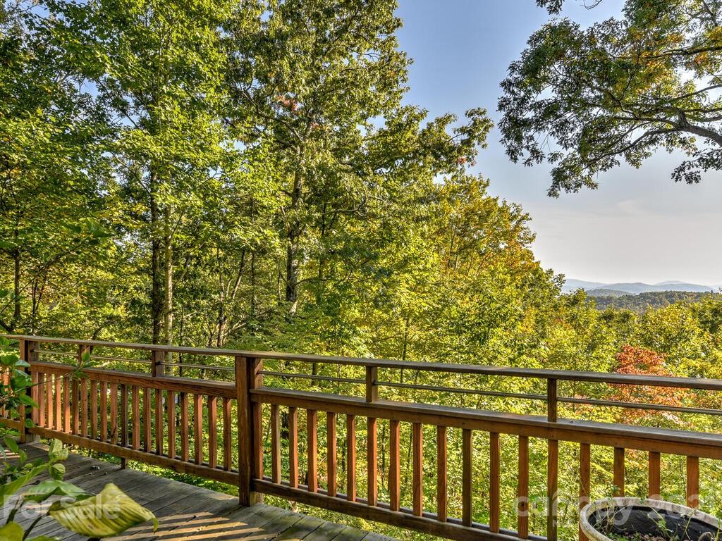 116 Hoot Owl Hollow Fairview NC 28730