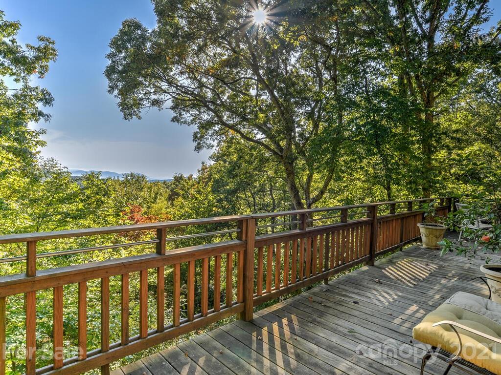 116 Hoot Owl Hollow Fairview NC 28730