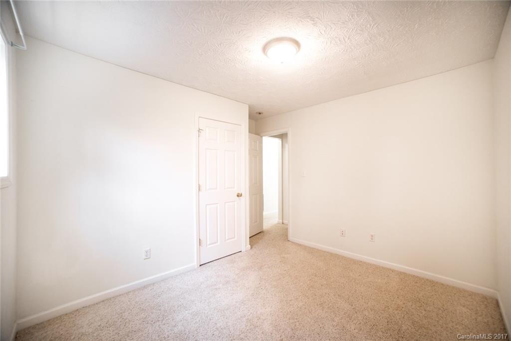 40 Laurel Loop Asheville NC 28806