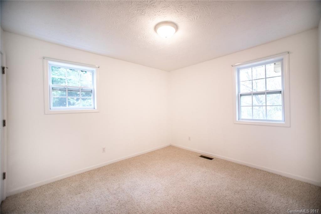 40 Laurel Loop Asheville NC 28806