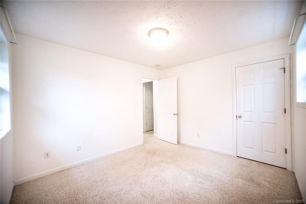 40 Laurel Loop Asheville NC 28806