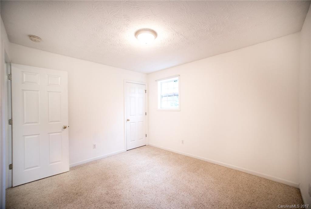 40 Laurel Loop Asheville NC 28806