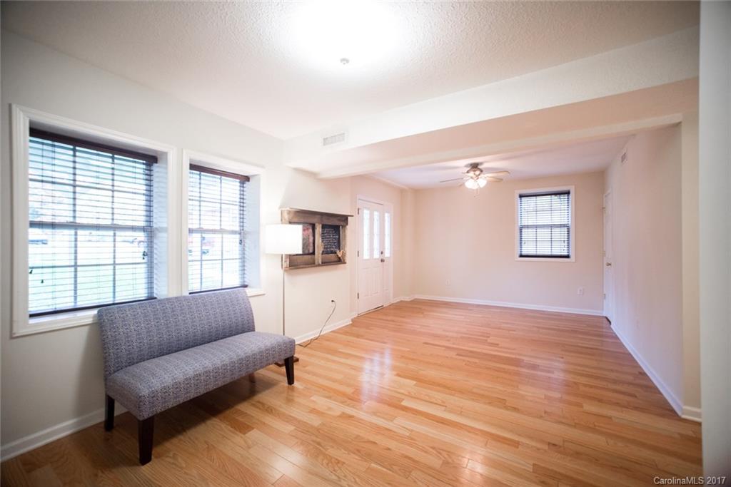 40 Laurel Loop Asheville NC 28806