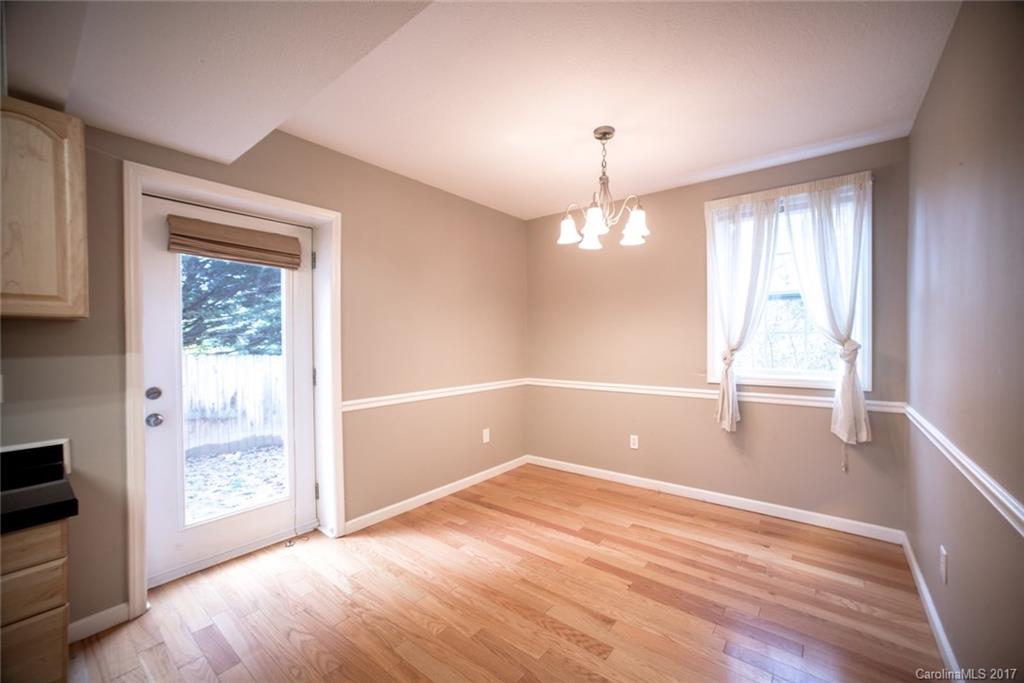 40 Laurel Loop Asheville NC 28806