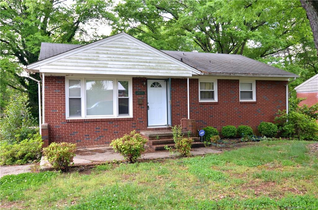 2445 Elkwood Circle Charlotte NC 28205