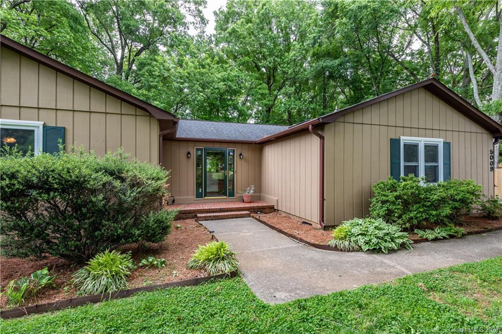 5009 Craigwood Drive Charlotte NC 28212