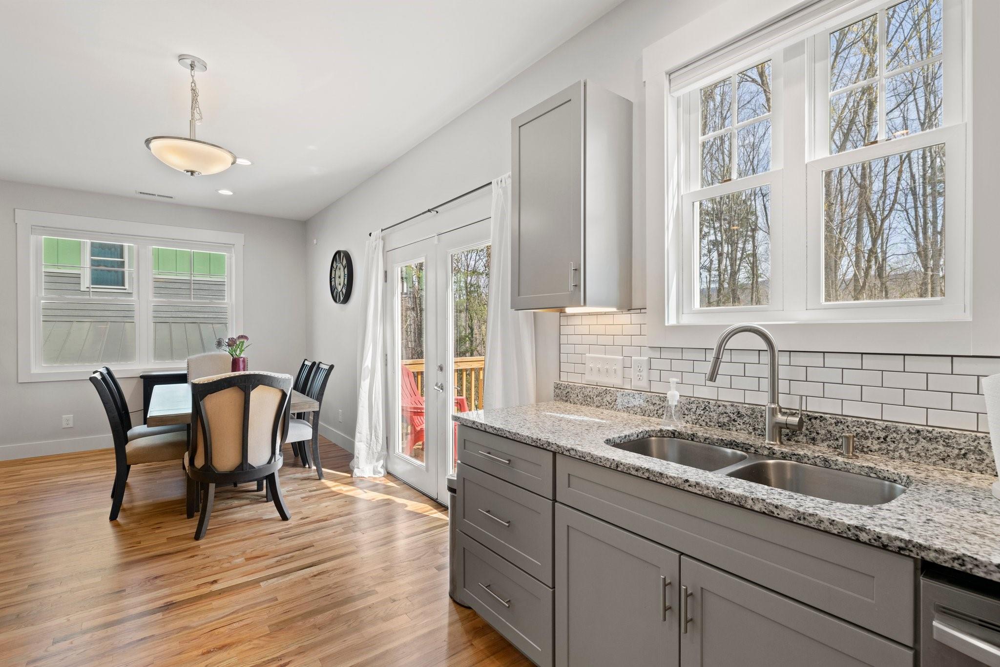 21 Loblolly Lane Asheville NC 28803
